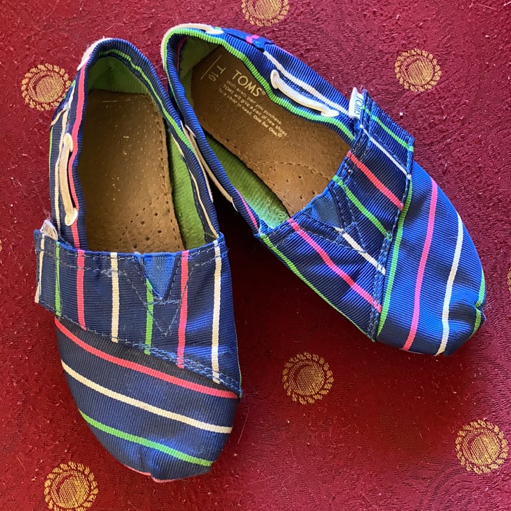 GUC Toms toddler size 10